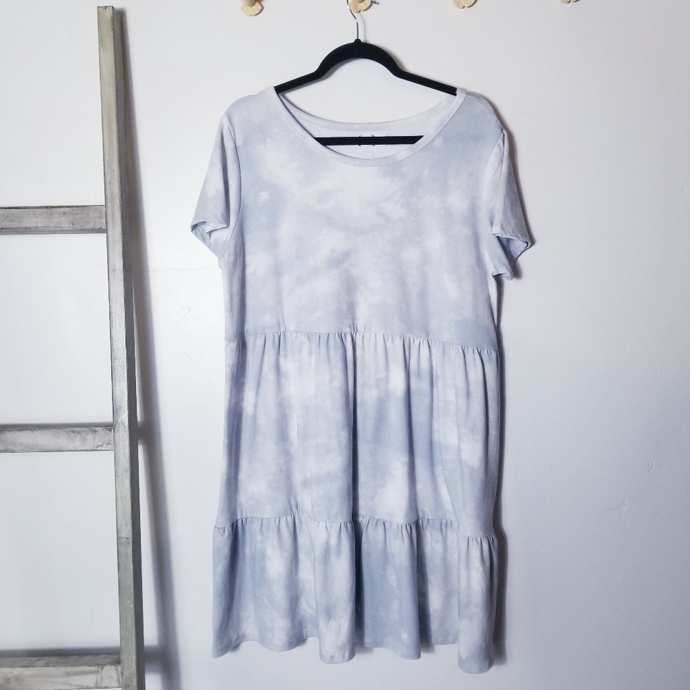 NWT MAURICES LIGHT TIE DYE TIERED DRESS SIZE OX